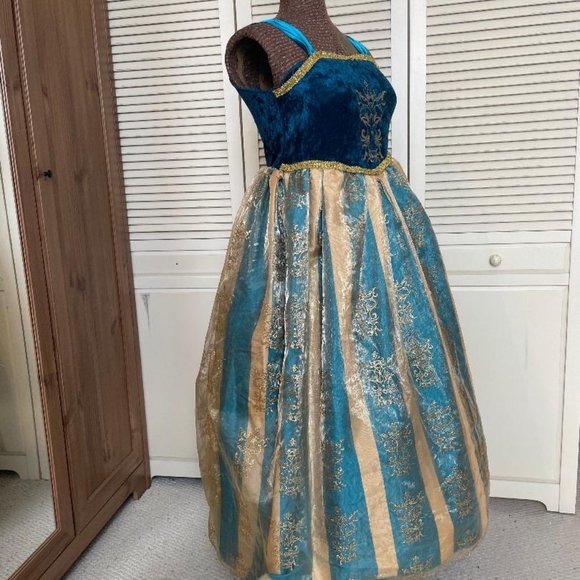 Anna's Coronation Gown Dress-Up or Halloween Costume Children's Size 7/8 - Picture 9 of 16